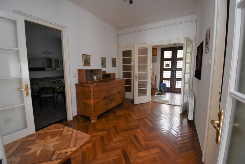 Ingresso dell'appartamento su due livelli A1814, in vendita a Rijeka nel quartiere di Trsat.