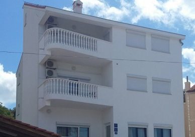 Appartamento spazioso in stile tradizionale in Croazia in vendita.