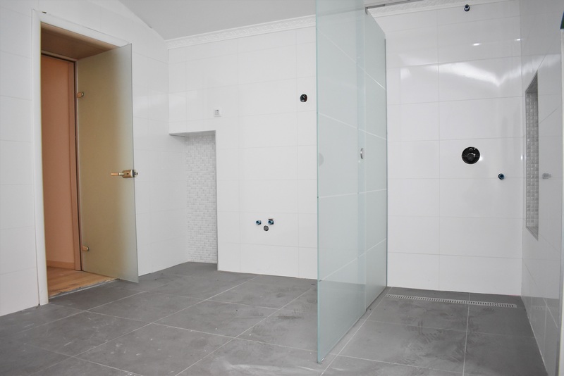 Bagno ristrutturato in modo moderno dell'immobile A2069, Croazia.