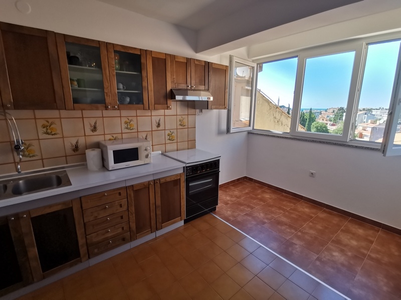 Appartamento con terrazza in vendita a Rovinj, Istria.