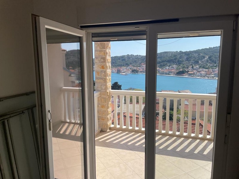 Appartamento con vista su Tisno e sul mare - immobili Croazia, Panorama Scouting A2803.