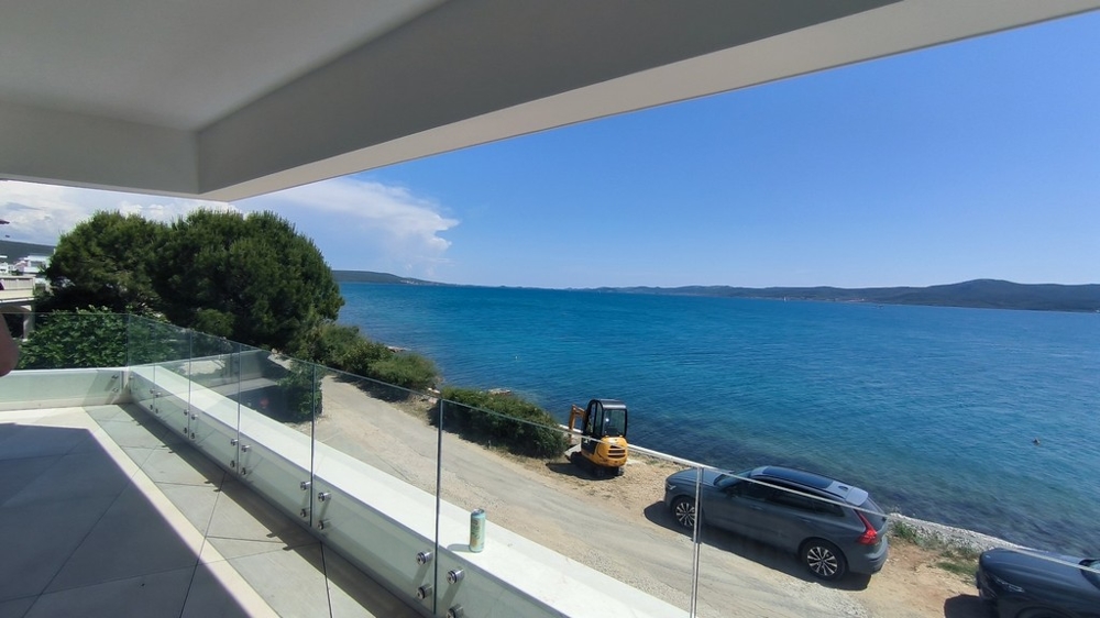 Balcone con vista mare.