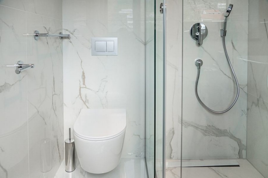 Bagno di alta qualità con marmo italiano