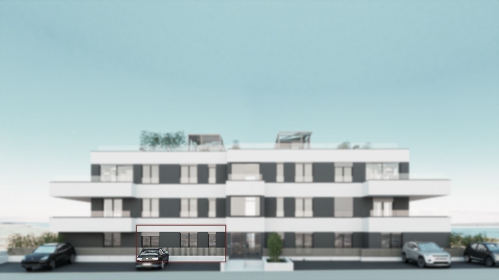 Vista frontale del complesso residenziale con l'appartamento al piano terra evidenziato