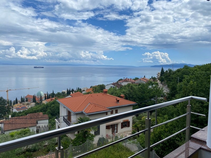 Spettacolare vista mare dall'appartamento a Opatija, immobile in Croazia.