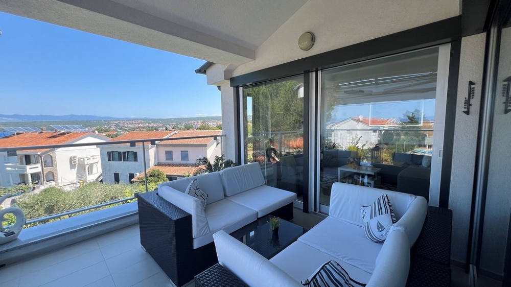Appartamento a Krk con mobili lounge sulla terrazza