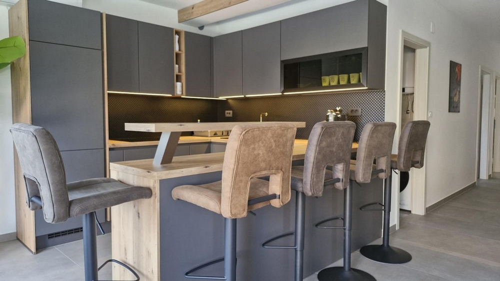 Zona pranzo e cucina funzionale dell'immobile A3413.