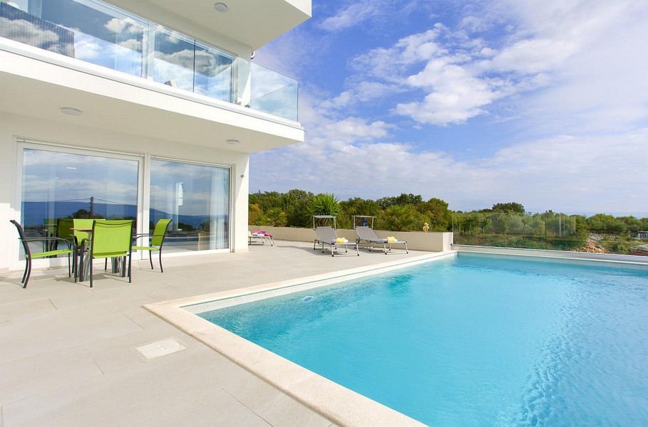 Appartamento A3446 sull'isola di Krk in Croazia in vendita - con piscina.