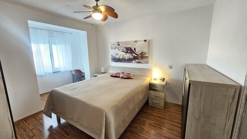 Camera da letto con letto matrimoniale