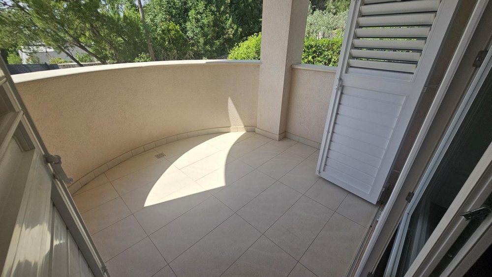 Balcone dell'appartamento A3658, in vendita sull'isola di Krk.