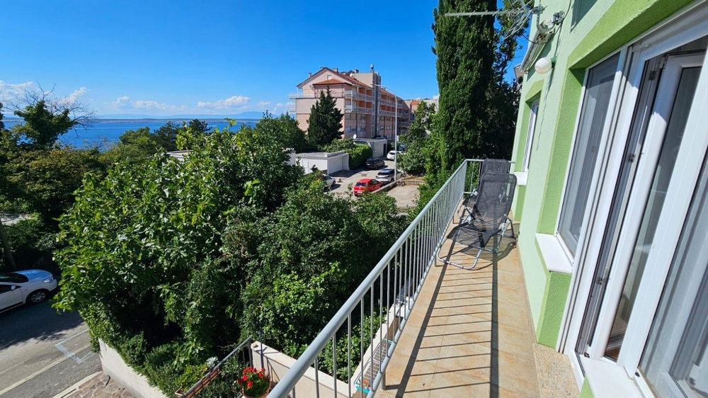 Balcone dell'appartamento A3740, in vendita a Crikvenica.