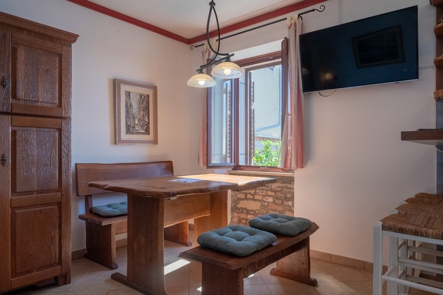 Zona pranzo dell'immobile A3795 a Rovinj, Istria.
