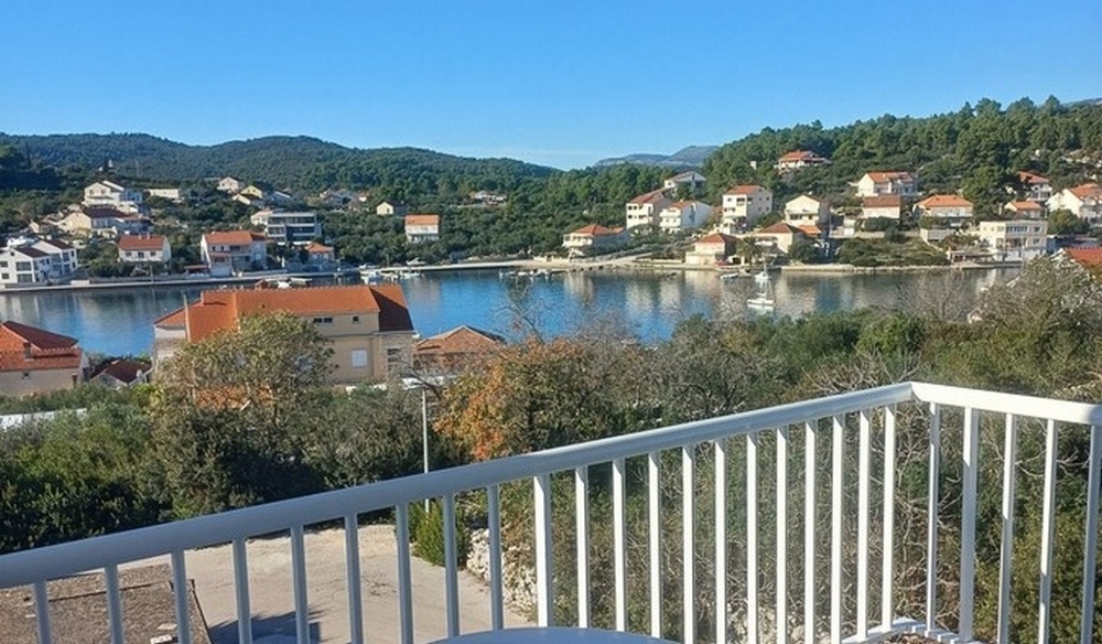 Vista mare dal balcone dell'appartamento A3805.