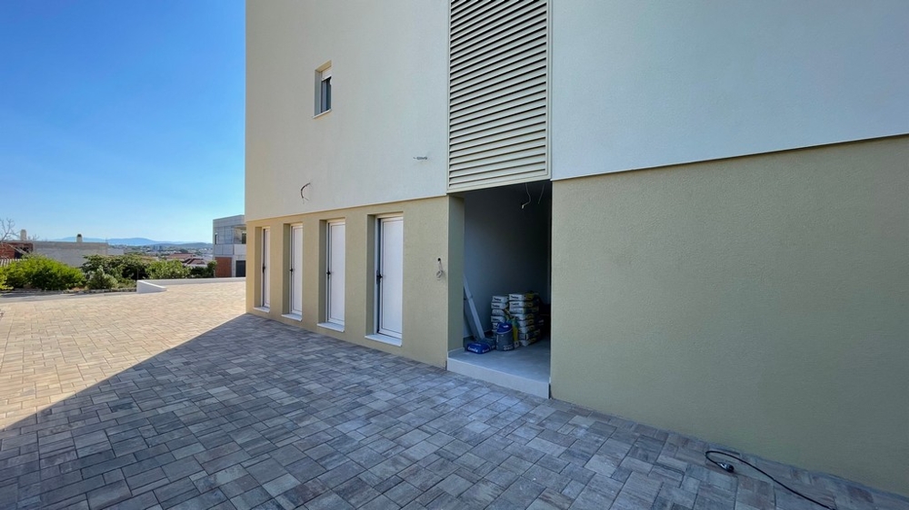 Ingresso con ripostigli