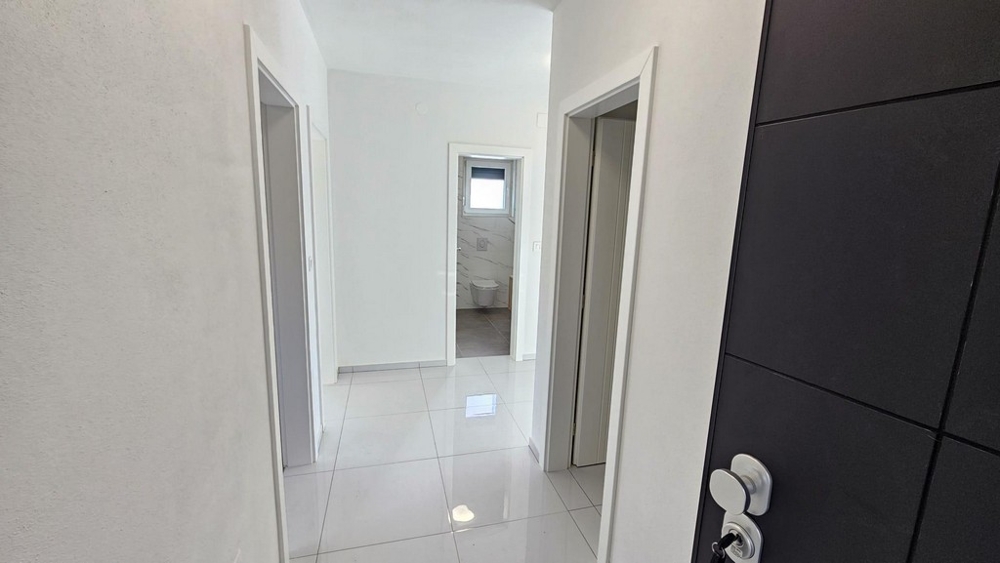 Corridoio con vista sul bagno