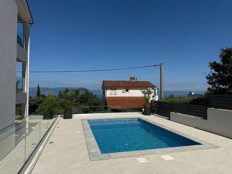 Piscina.