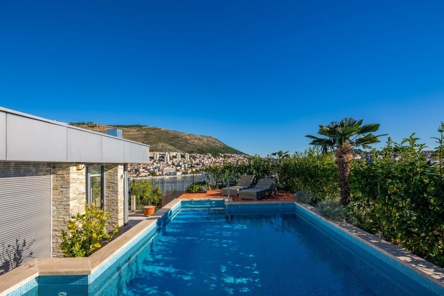 Terrazza panoramica con vista sulla baia