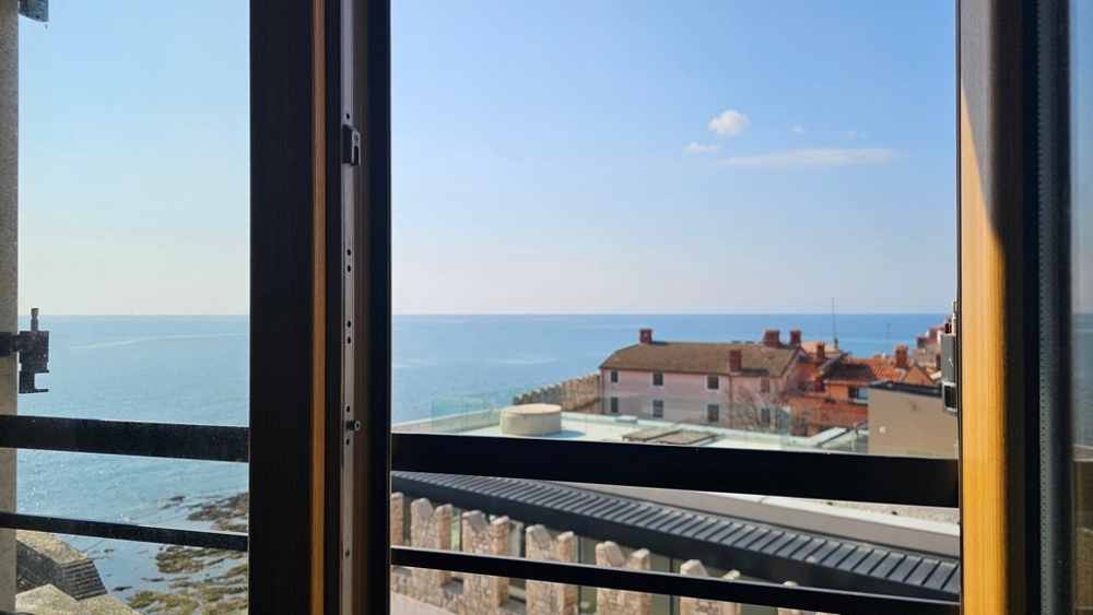 Appartamento nel centro di Novigrad (Istria) in vendita - con vista mare.