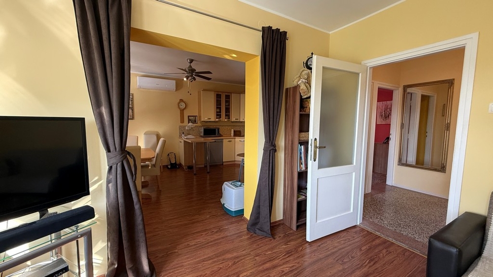 Corridoio con accesso agli ambienti abitativi