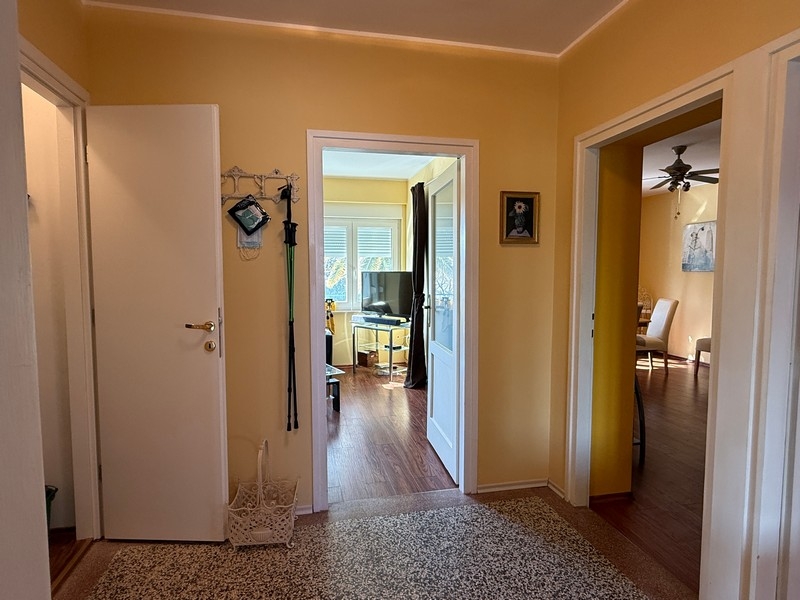 Corridoio con vista sulla camera da letto e sul bagno