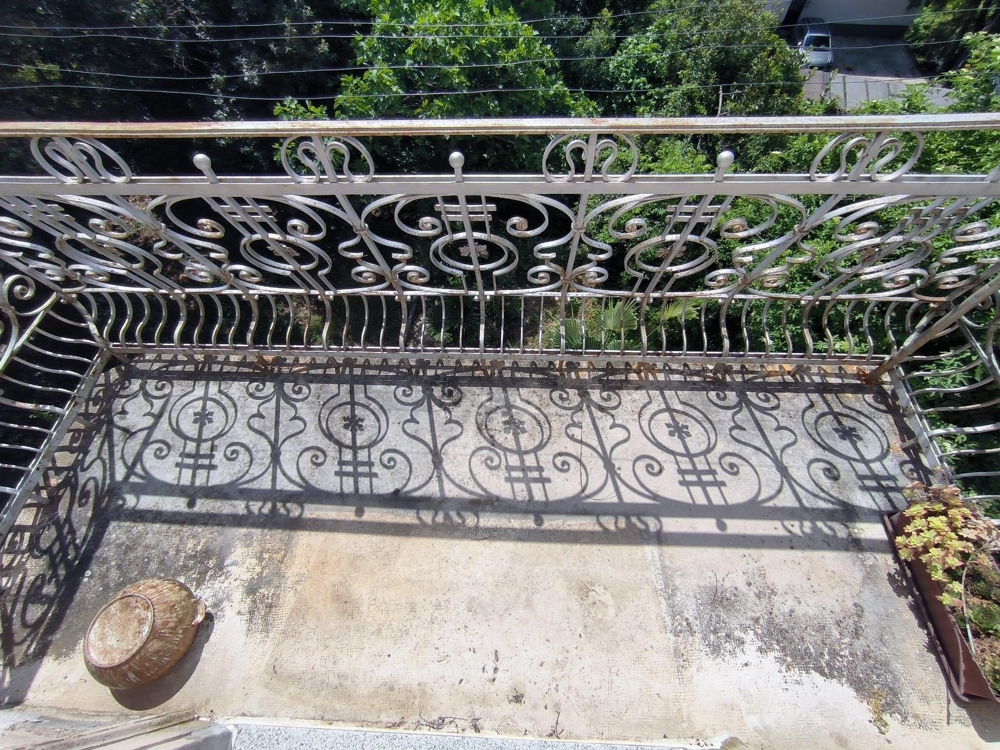 Balcone dell'immobile A3934 a Belveder, Rijeka.