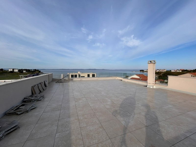 Terrazza sul tetto dell'attico A3941 a Privlaka.