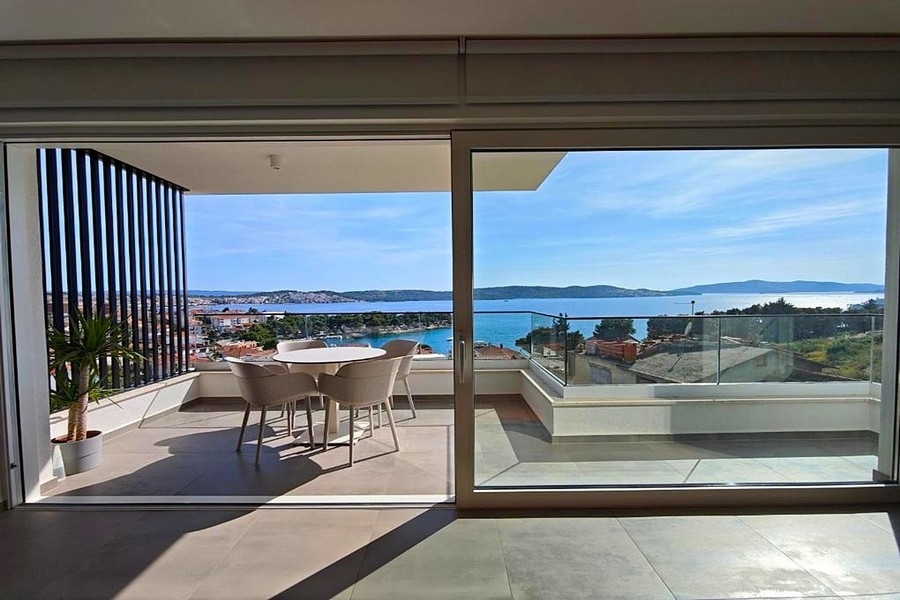 Vista mare dell'appartamento A3943 a Trogir, Croazia.