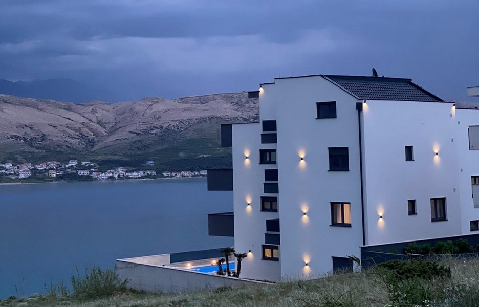 Appartamento vicino al mare in un edificio nuovo vicino al mare a Pag, Croazia