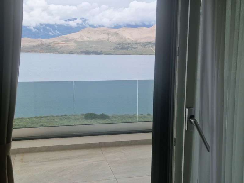 Vista dalla zona giorno sul mare.