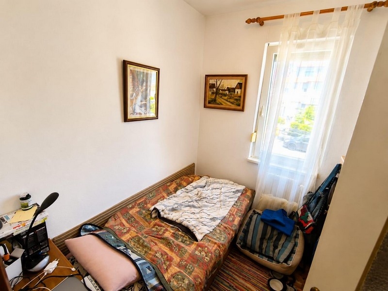 Piccola camera da letto in un appartamento