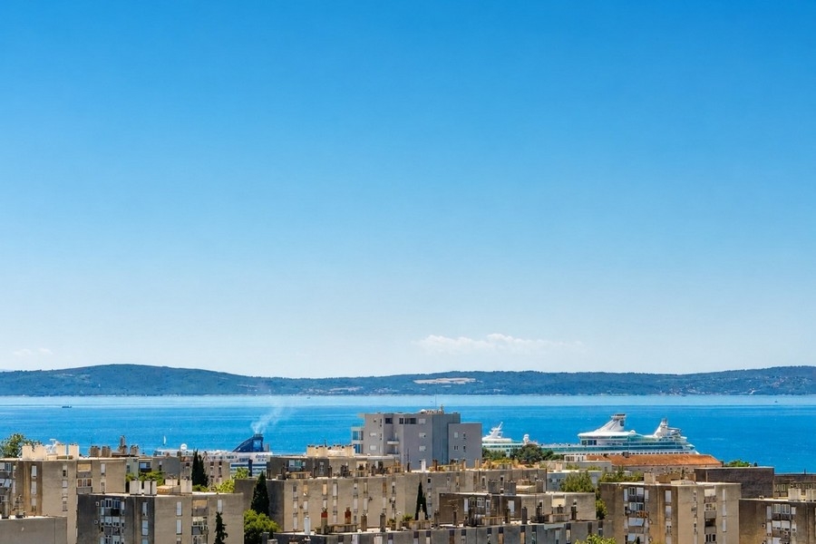 Vista mare su Split e sull'Adriatico