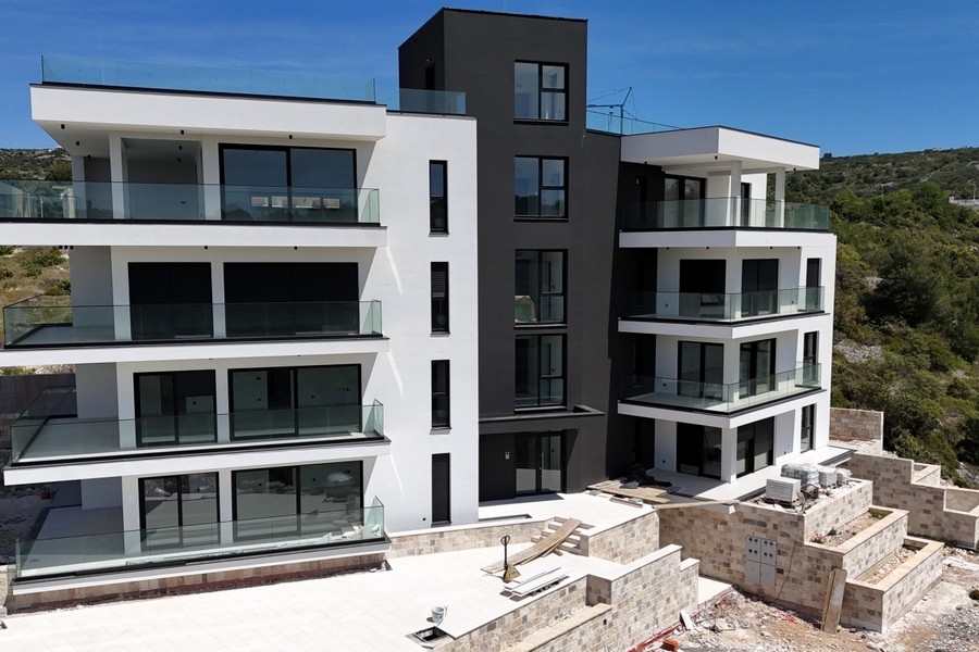 Vista esterna del nuovo complesso residenziale a Primosten