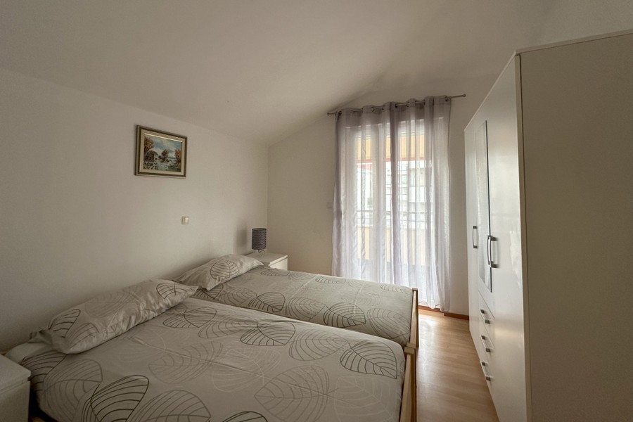 Camera da letto con letto matrimoniale