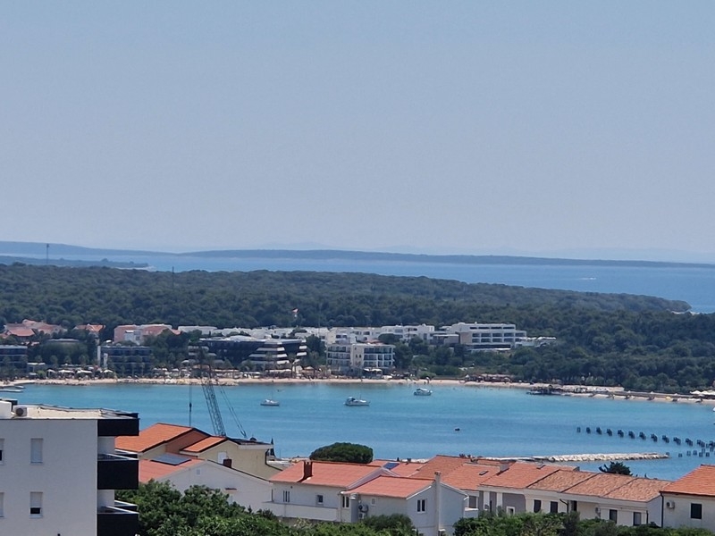 Vista panoramica sulla baia di Novalja