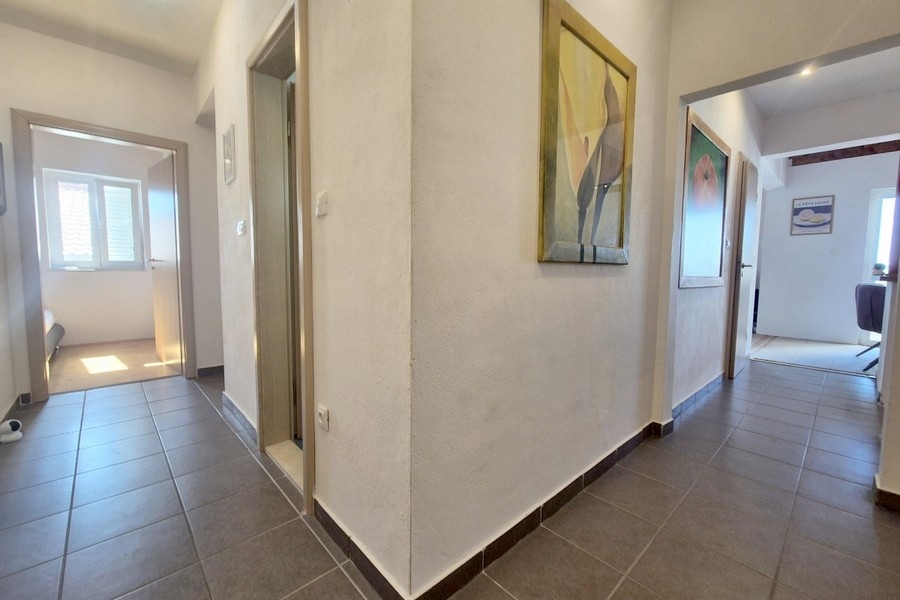 Corridoio con accesso alle stanze