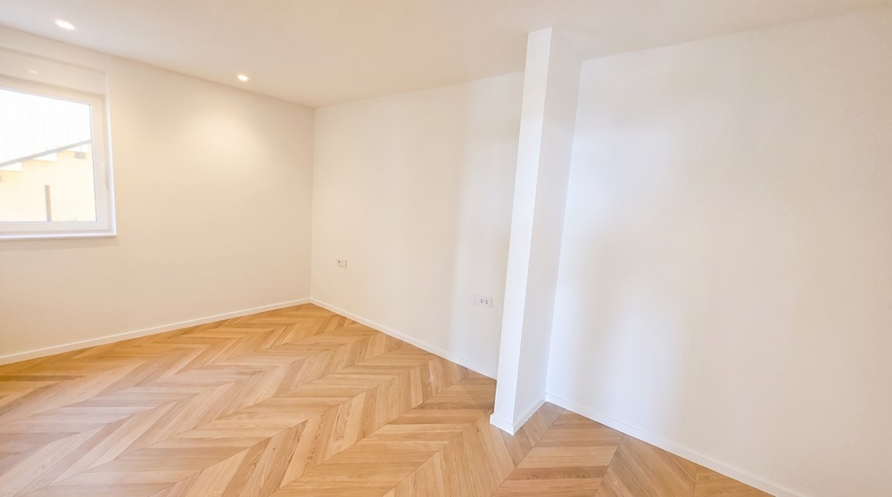Camera da letto con parquet in Croazia