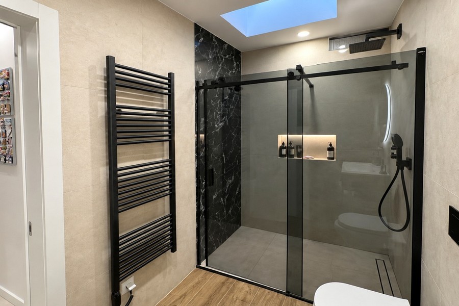 Bagno con doccia