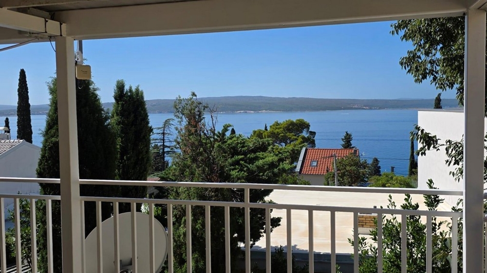Vista dal balcone sul mare
