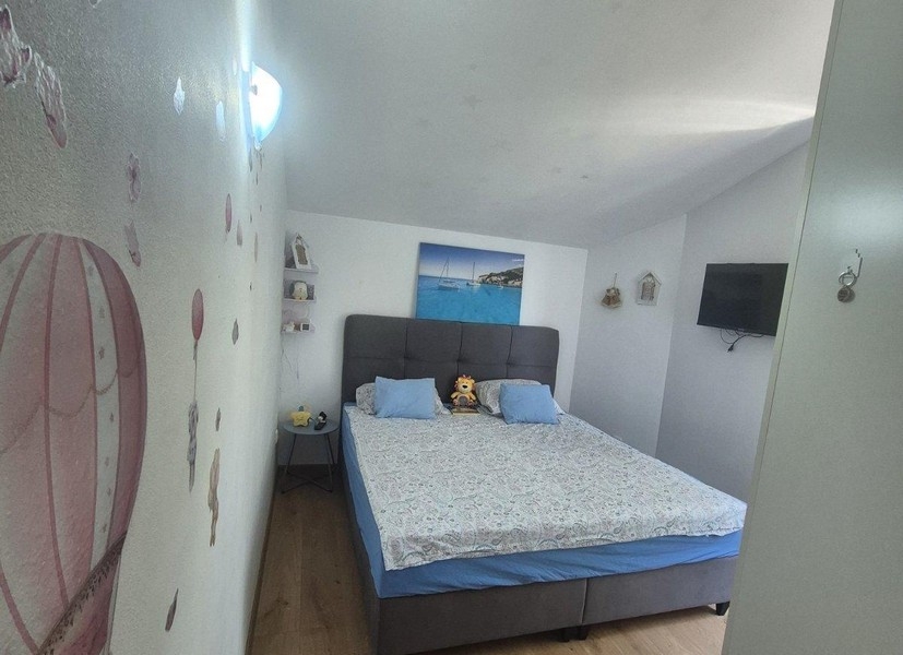 Camera da letto con letto matrimoniale
