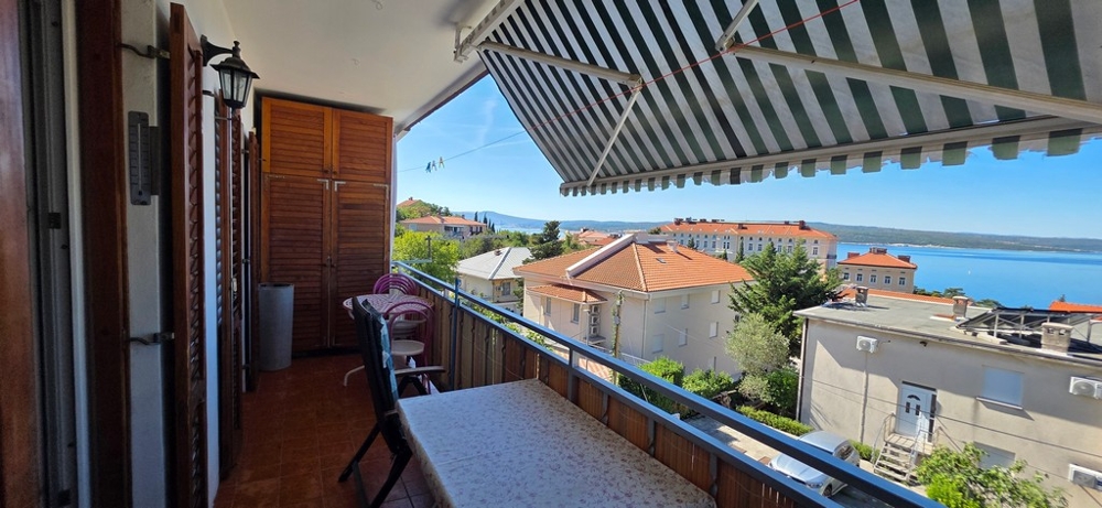 Terrazza coperta con vista su Crikvenica e sul mare, appartamento A4103