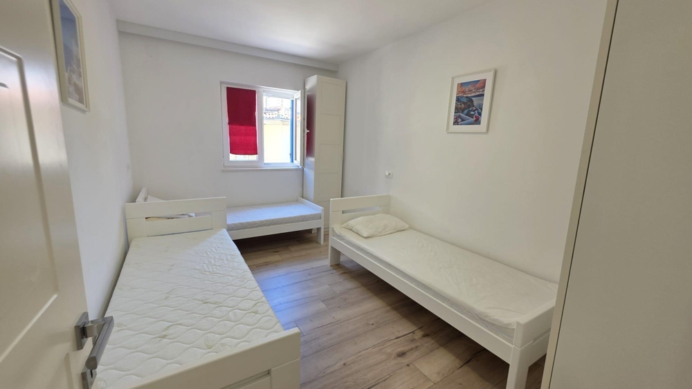 Seconda camera da letto con due letti singoli