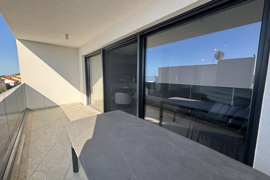 Loggia coperta dell'attico a Okrug Gornji