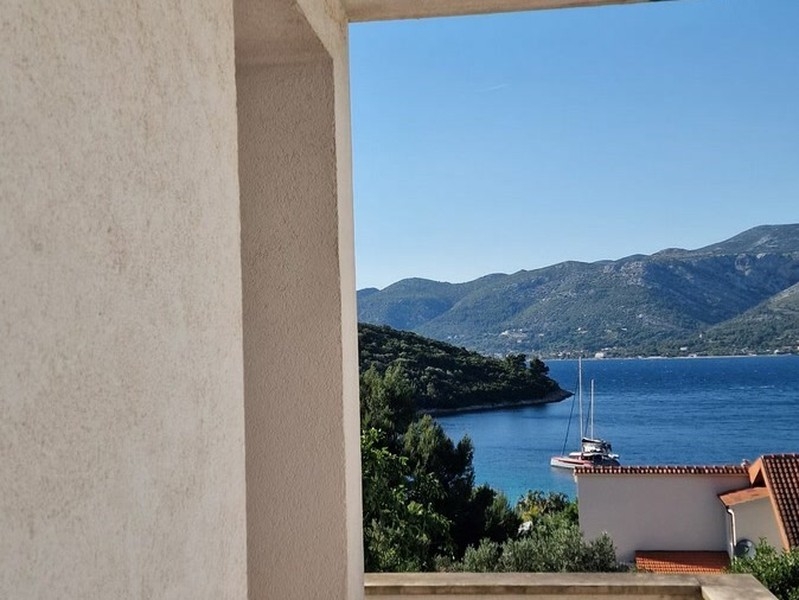 Balcone con vista sul mare
