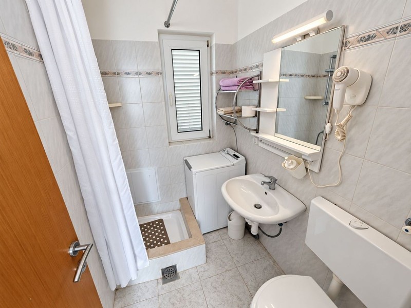 Bagno con doccia