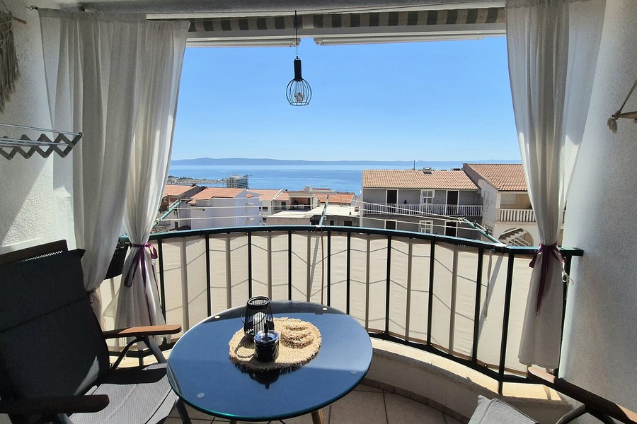 Appartamento con vista mare a Makarska