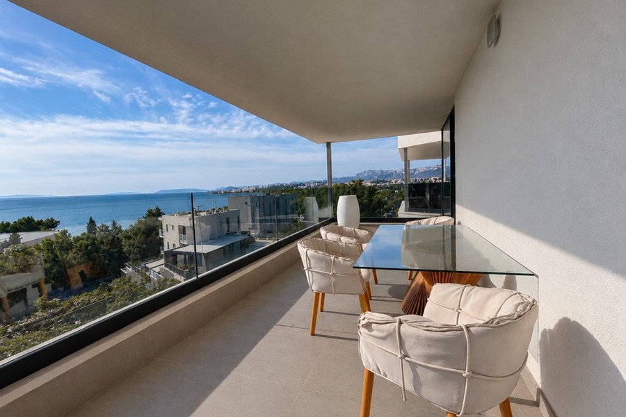 Appartamento di lusso con vista mare a Podstrana vicino a Spalato
