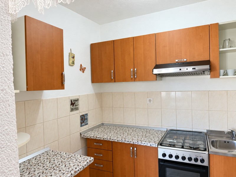 Cucina con pensili