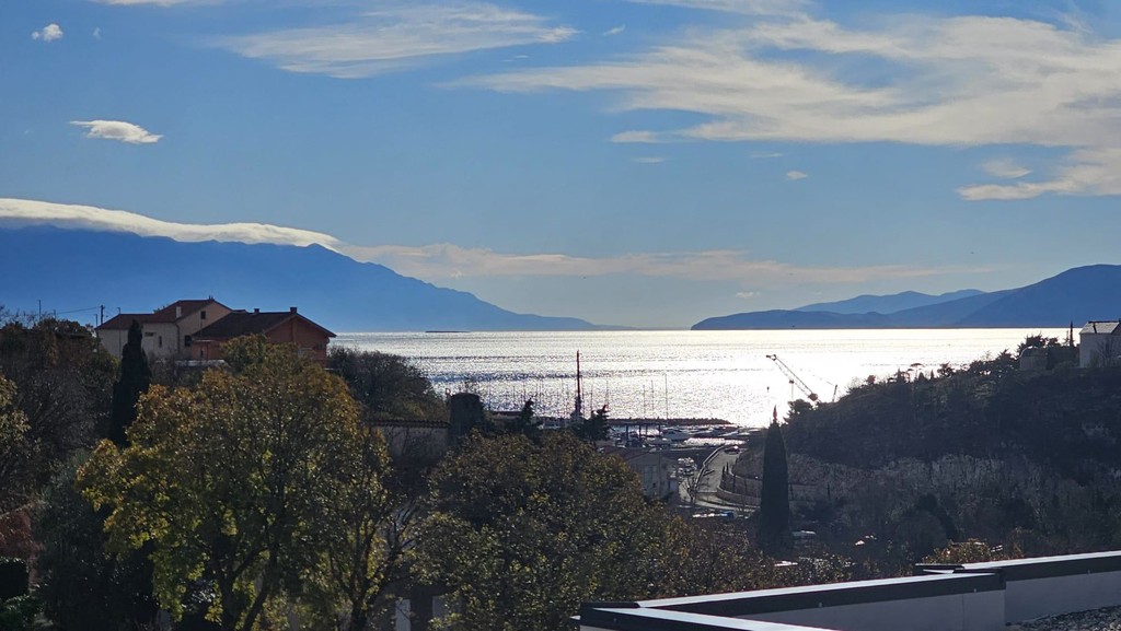 Vista sul paese e sul mare