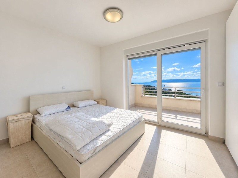 Camera da letto con vista sul mare