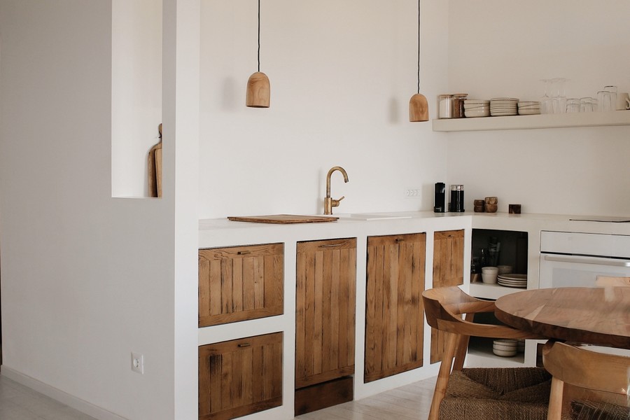 Cucina con ante in legno